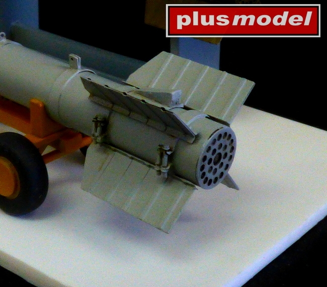 Missile Tiny Tim short