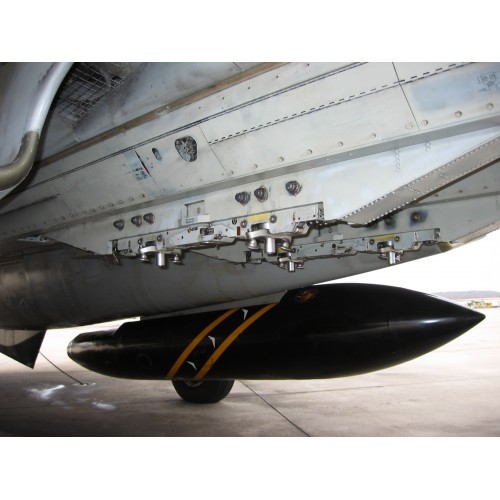 F14 Bomb rack with sway braces