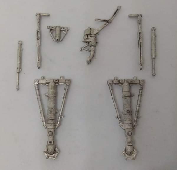 F106 metal landing gear