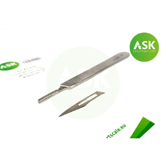 Scalpel with 3pcs spare blades no.11