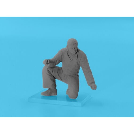 RAF Bomber and torpedo pilots ICM 48090 1:48, image 15