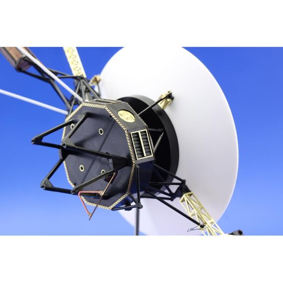 Voyager Space Probe, image 6