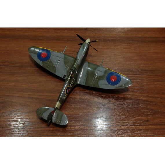 Spitfire Mk.IXc late (ProfiPACK edition) Eduard 8281 1:48, image 54