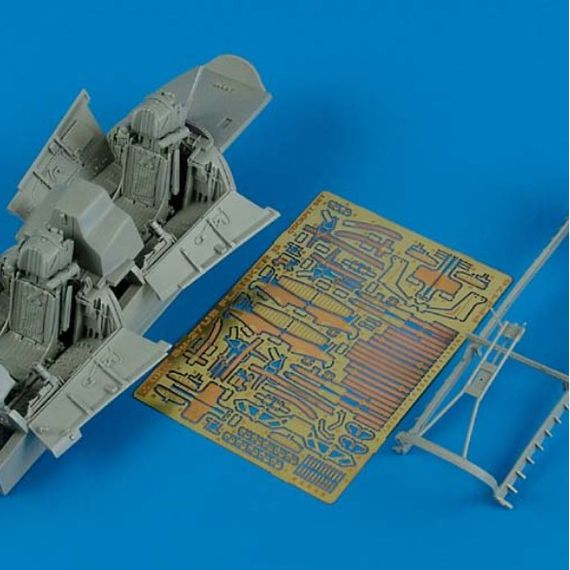 Su-27UB Flanker C cockpit set Aires 2176 1:32