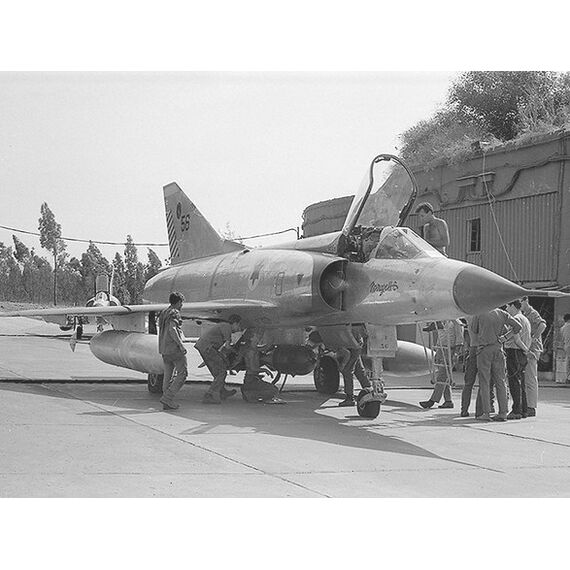 IAF Vintage 500kg GP Bombs, image 2