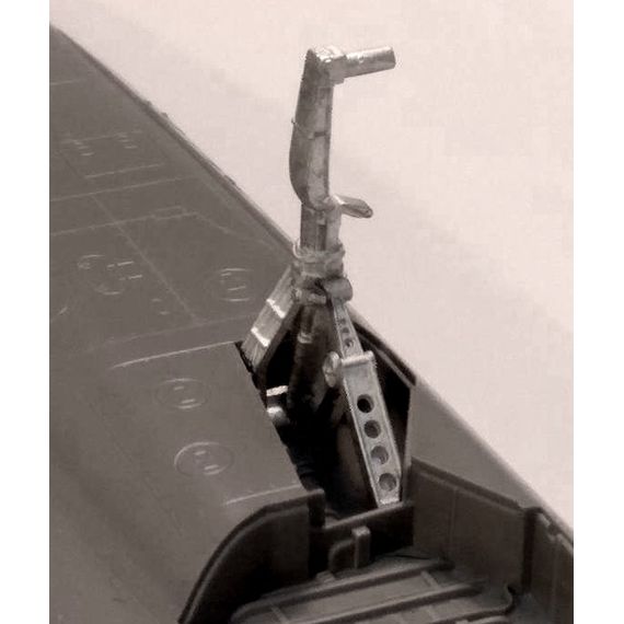 F-15E/I/K/S metal landing gear set, image 6