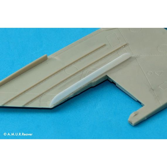 Su-17/Su-22 wing fences, image 5