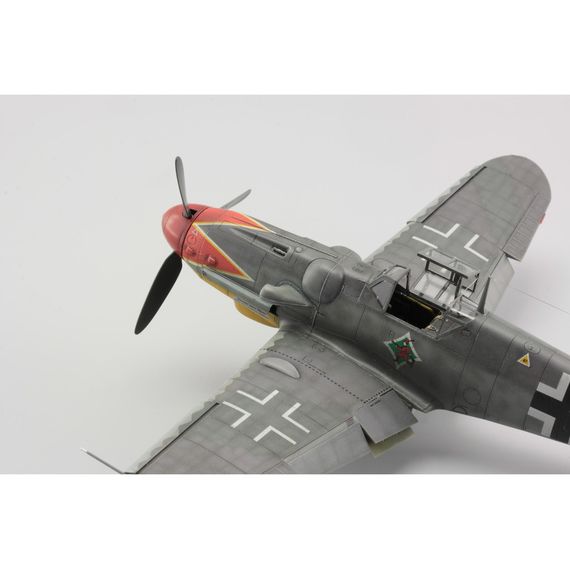 Bf 109G-6 early version (ProfiPACK edition) Eduard 82113 1:48, image 19