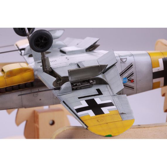 Bf 109G-2 (ProfiPACK edition) Eduard 82116 1:48, image 21