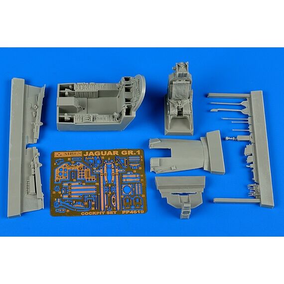 Jaguar GR.1 cockpit set