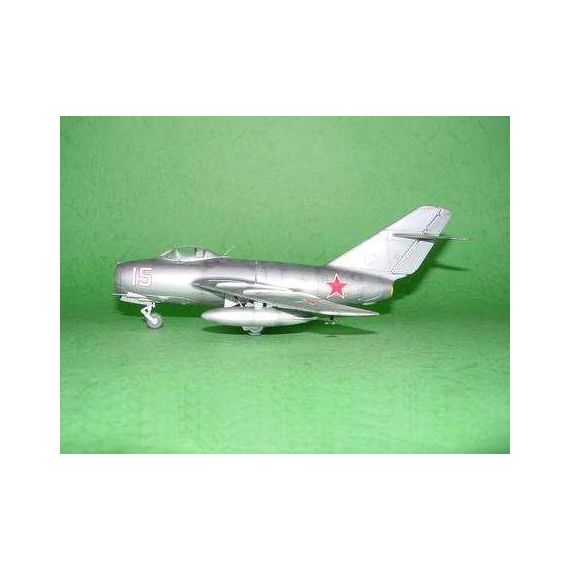 MiG-15 bis Fagot-B Trumpeter 2806 1:48, image 4