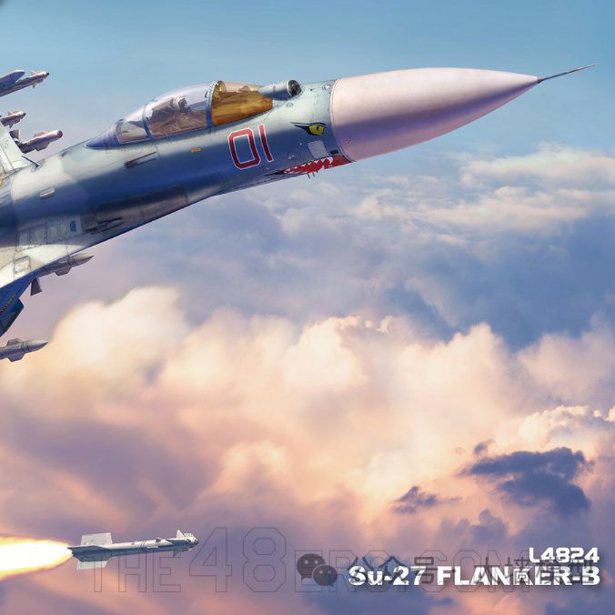 Su-27 Flanker B Heavy Fighter Great Wall Hobby L4824 1:48